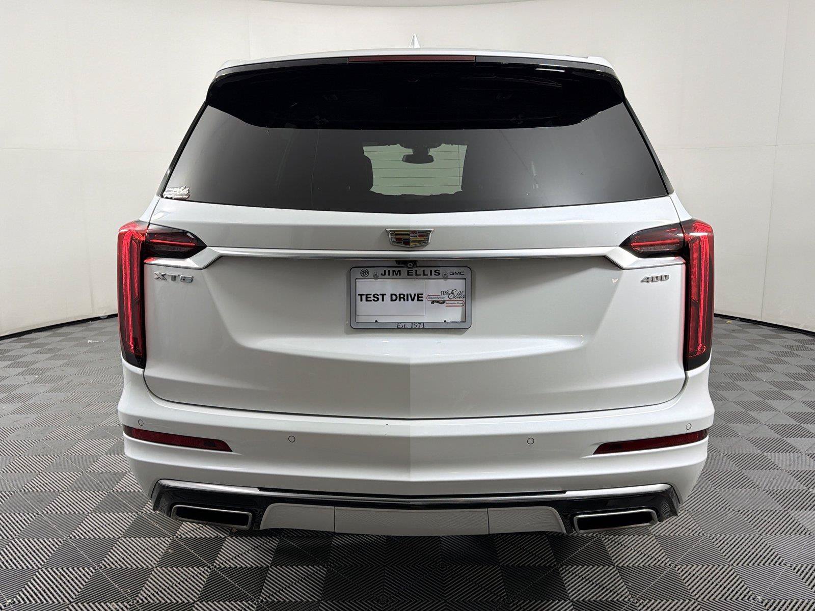 Used 2023 Cadillac XT6 Premium Luxury FWD image 5