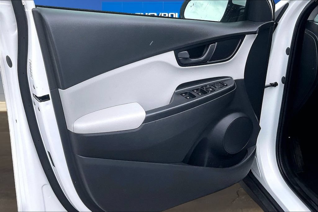 Used 2022 Hyundai Kona SEL FWD image 20
