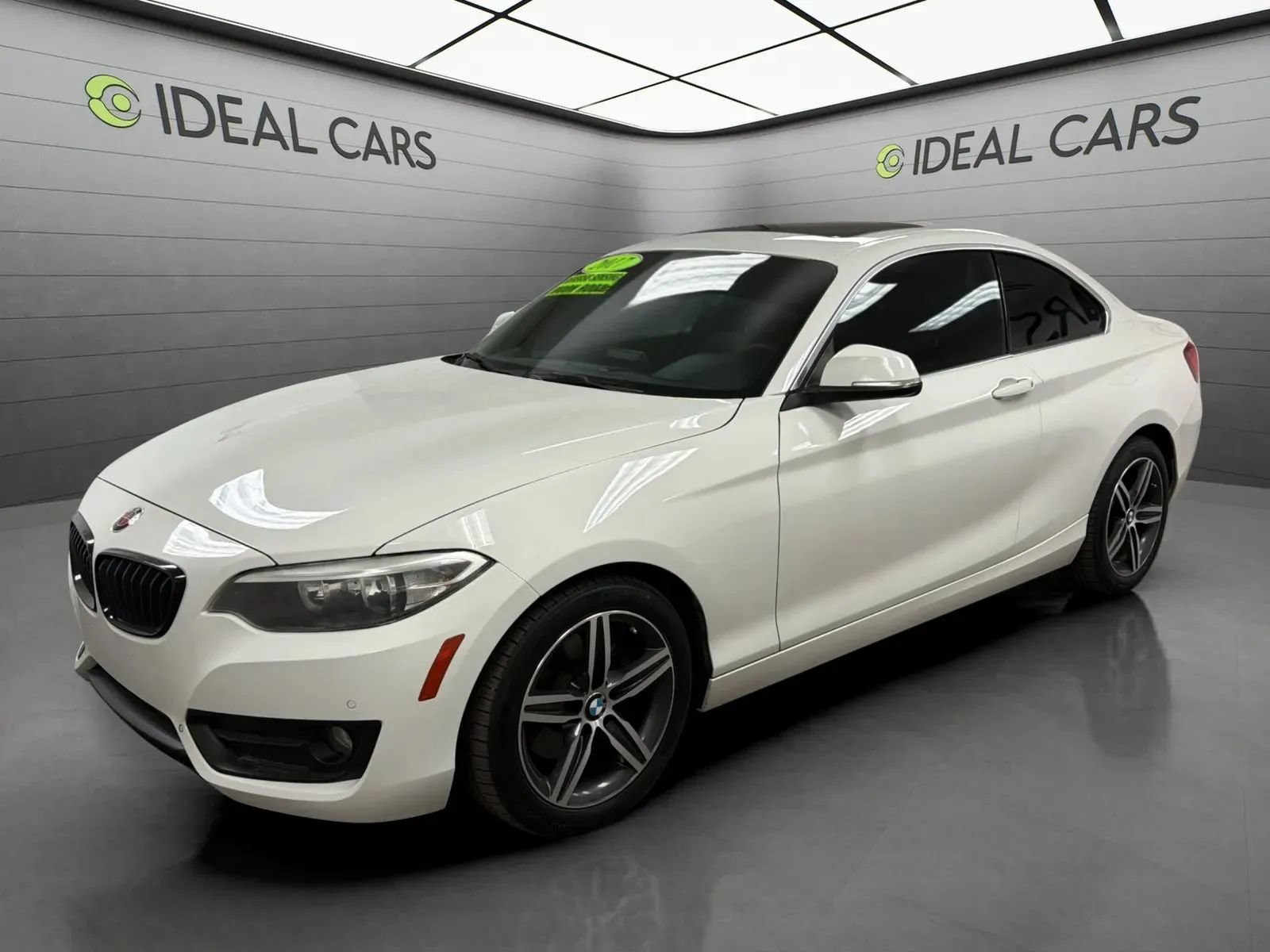Used 2017 BMW 230i Coupe RWD image 1