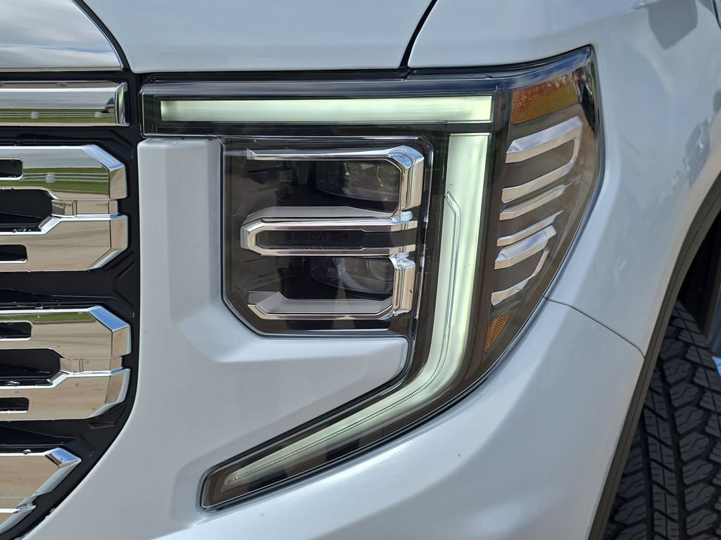 New 2026 GMC Sierra 1500 Denali w/ Technology Package AWD/4WD image 32