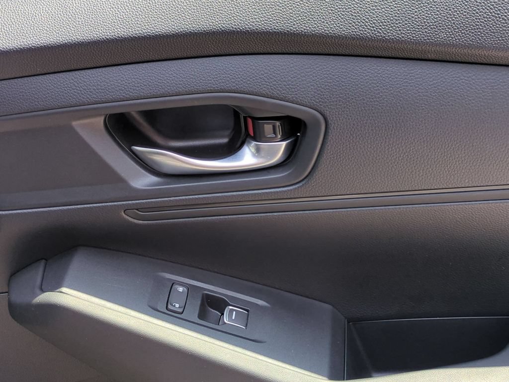 Used 2025 Honda Accord LX image 33