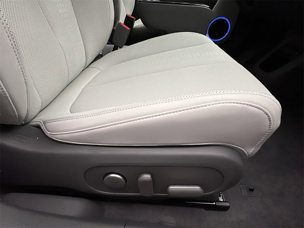 New 2026 Hyundai Ioniq 5 Limited image 16