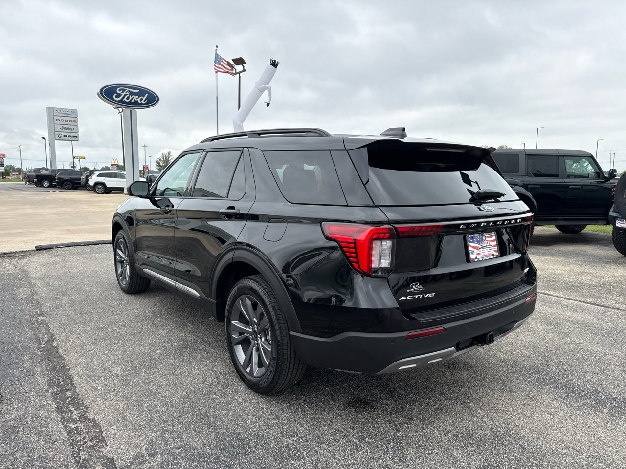 New 2025 Ford Explorer Active image 7