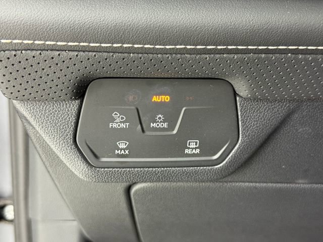Used 2025 Volkswagen Atlas SE FWD image 10