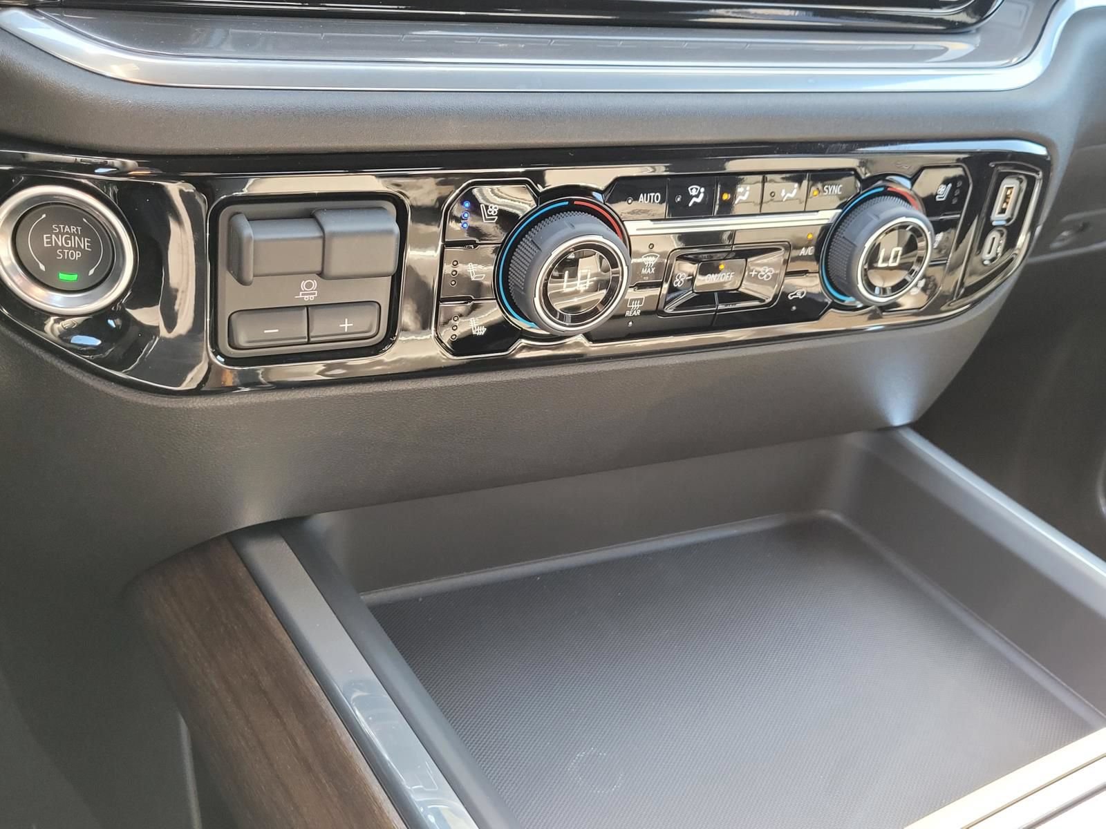 New 2026 Chevrolet Silverado 2500 High Country w/ High Country Premium Package AWD/4WD image 19