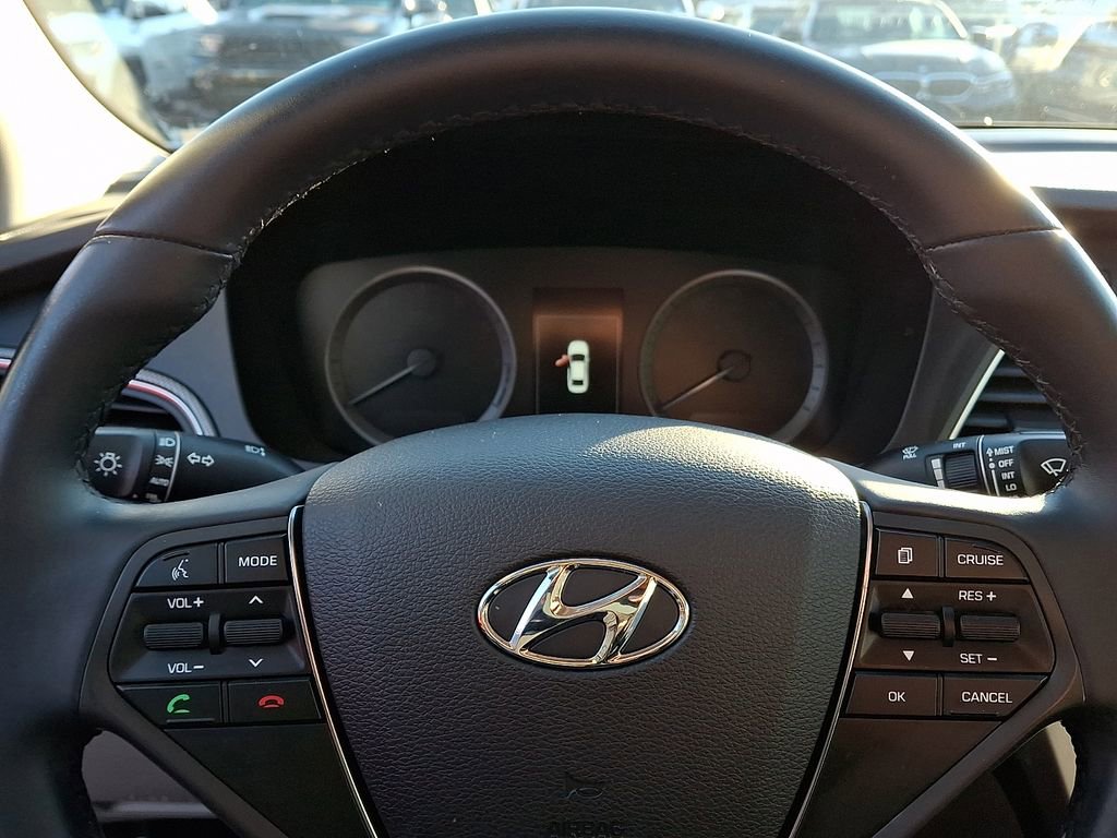 Used 2015 Hyundai Sonata Sport w/ Option Group 04 FWD image 15