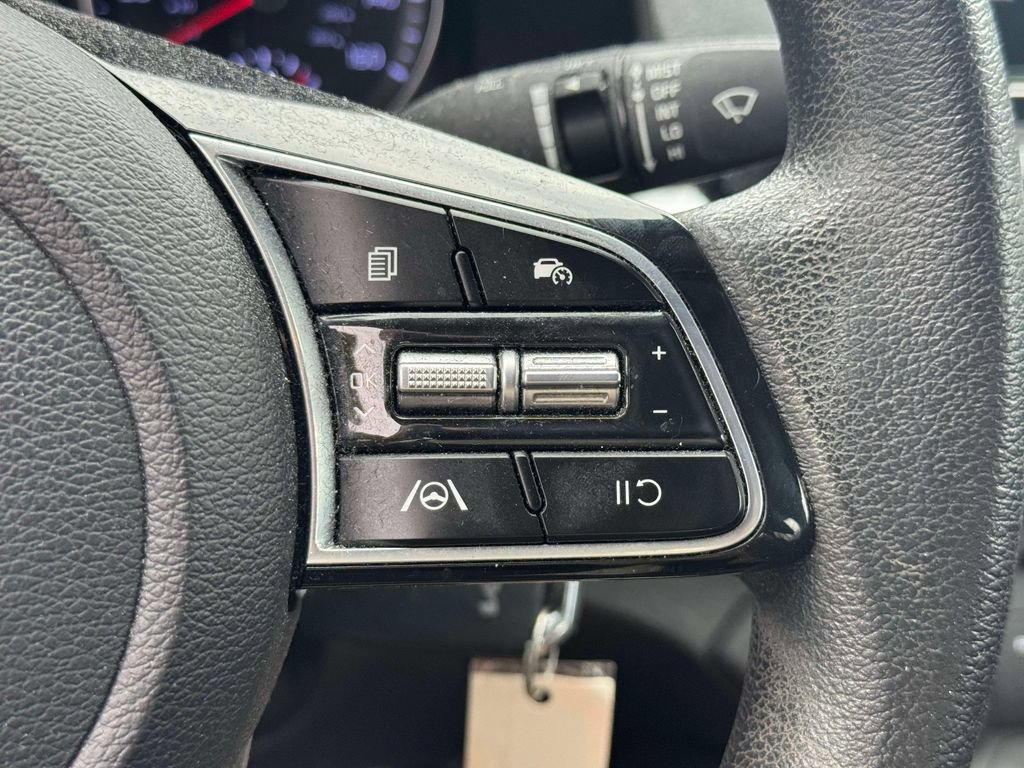 Used 2023 Kia Forte LXS w/ LXS Technology Package FWD image 19