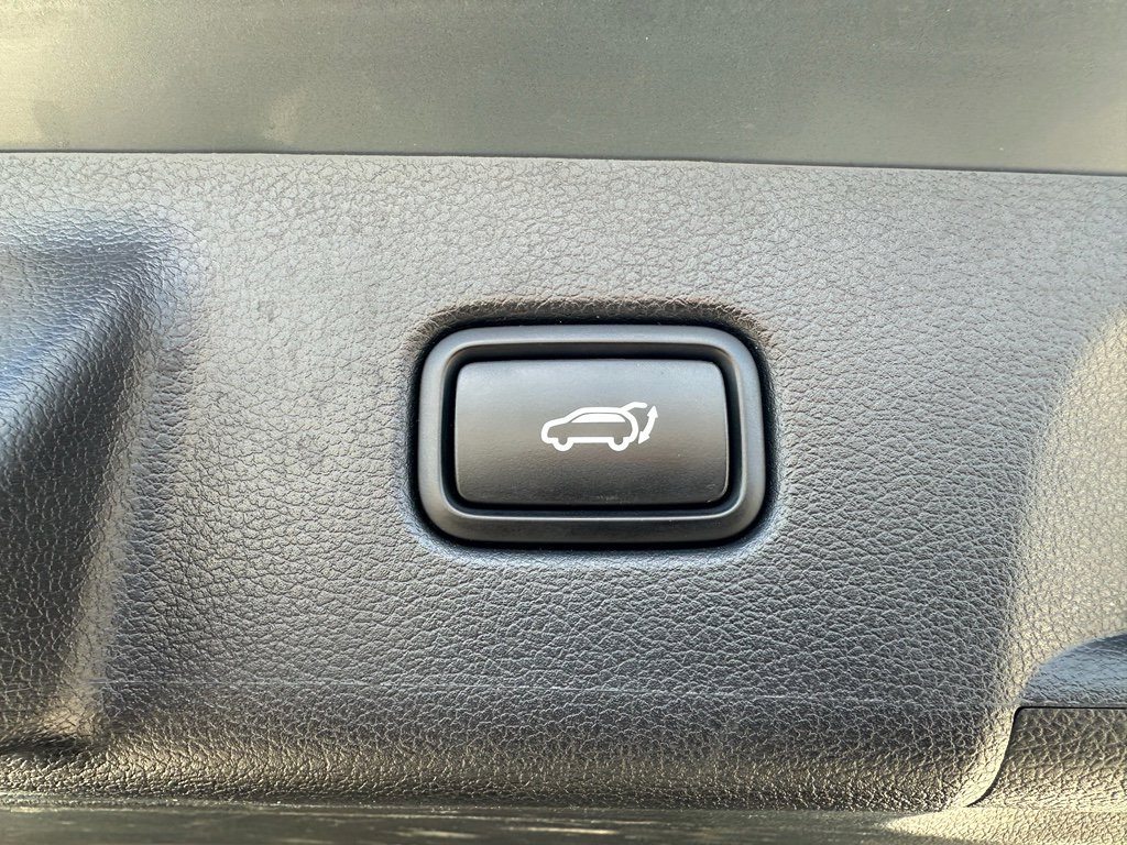 Used 2020 Hyundai Palisade SEL w/ Premium Package image 28