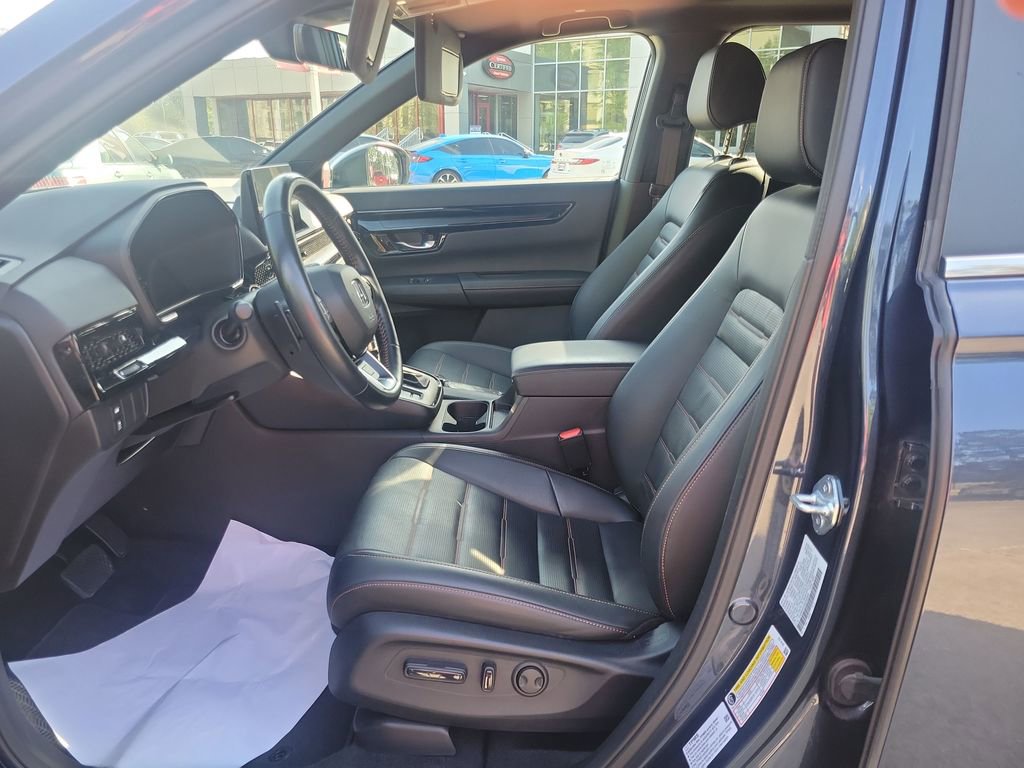 Used 2025 Honda CR-V Sport Touring image 16