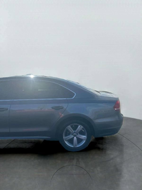 Used 2014 Volkswagen Passat 1.8T Wolfsburg Edition image 16