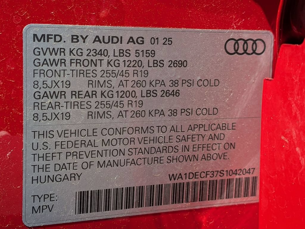 Used 2025 Audi Q3 2.0T Premium w/ Convenience Package AWD/4WD image 30