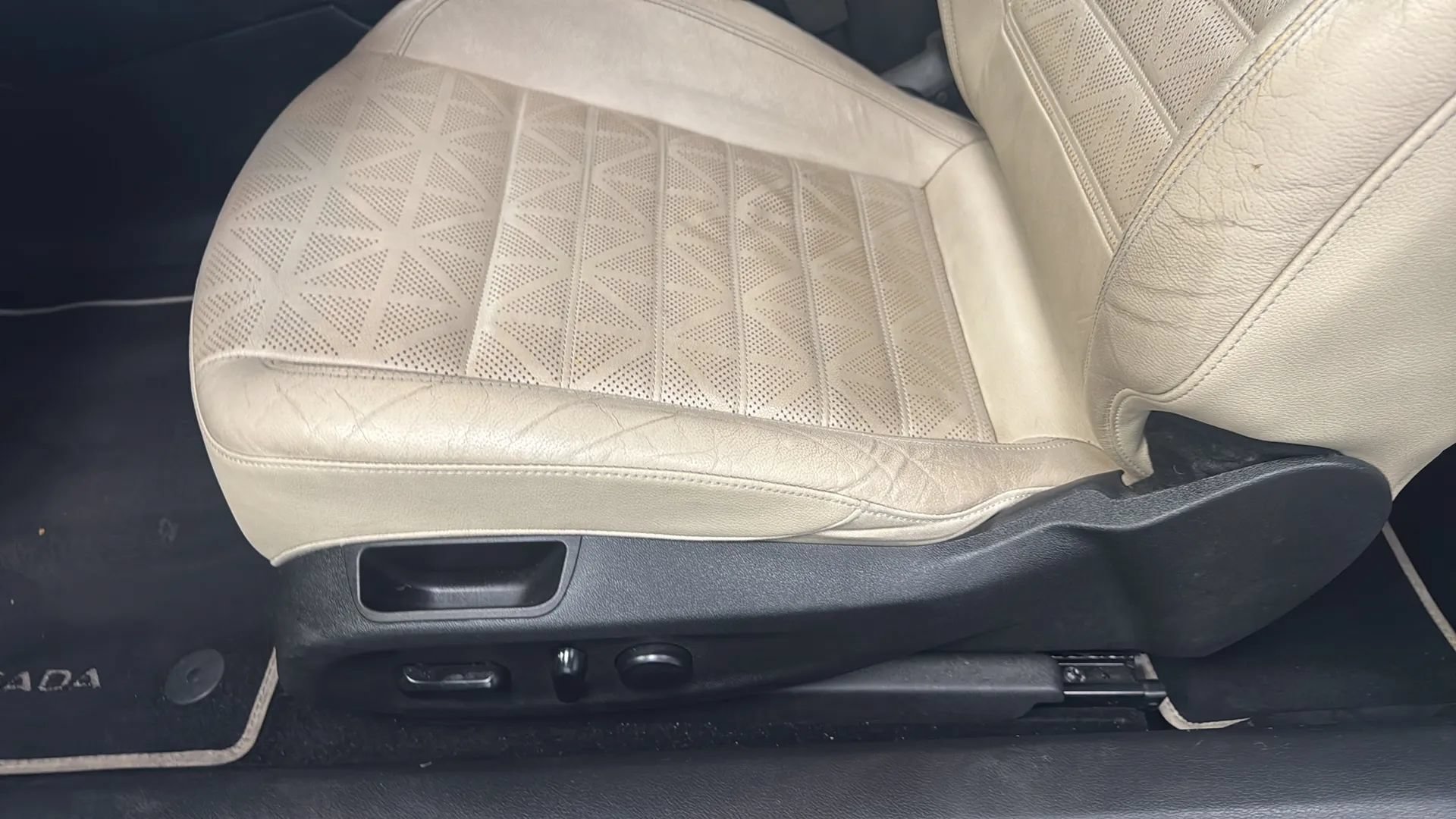 Used 2016 Buick Cascada Premium FWD image 26
