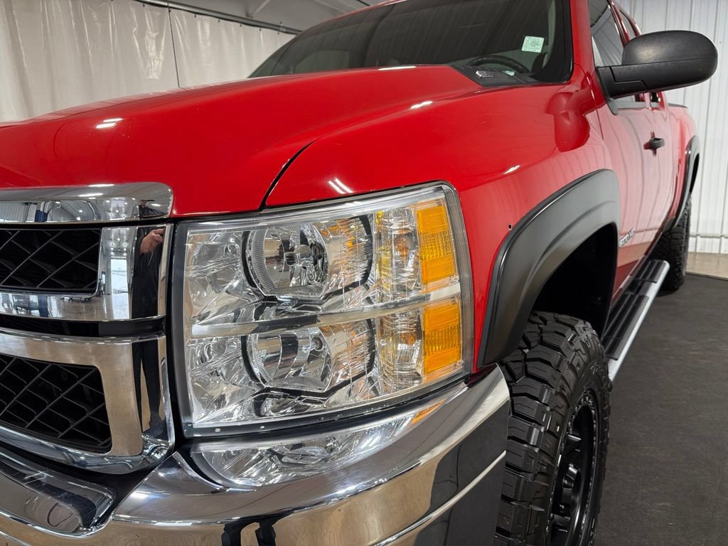 Used 2013 Chevrolet Silverado 2500 W/T AWD/4WD image 14