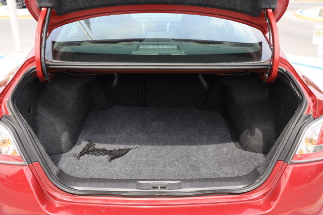 Used 2015 Nissan Altima 3.5 SL FWD image 10