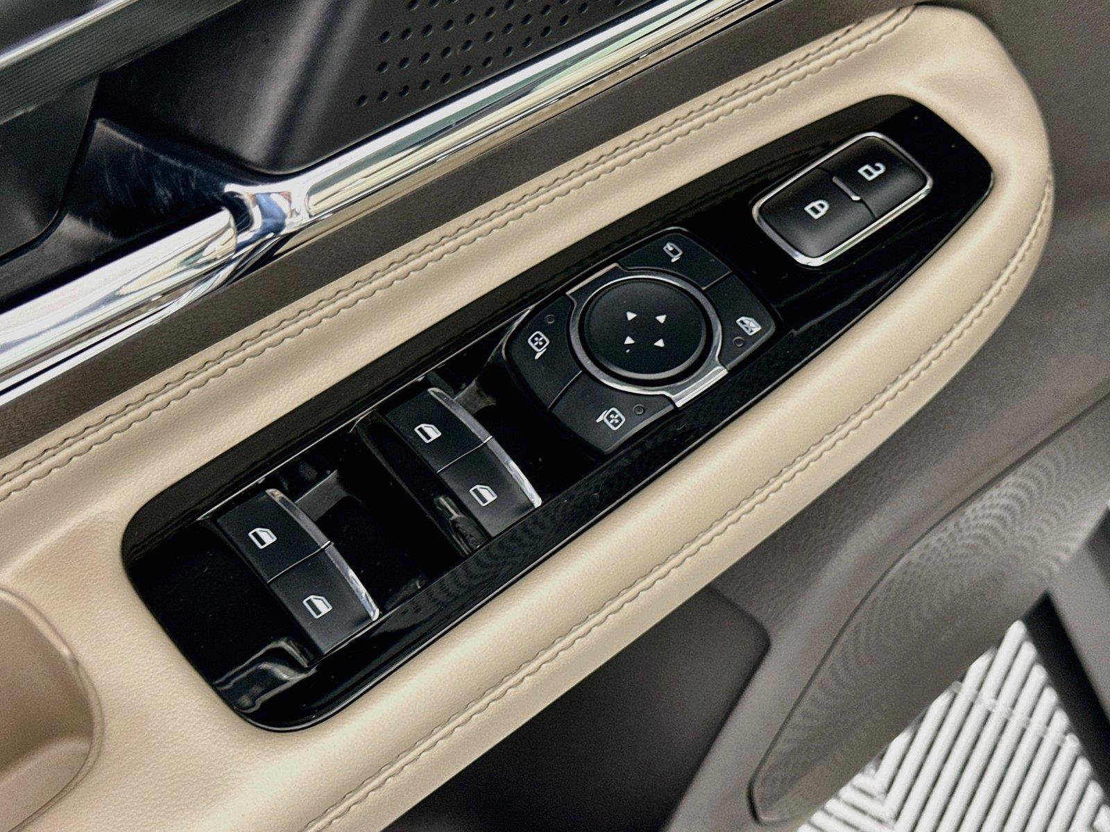 Used 2023 Lincoln Corsair Reserve w/ Equipment Group 201A AWD/4WD image 22