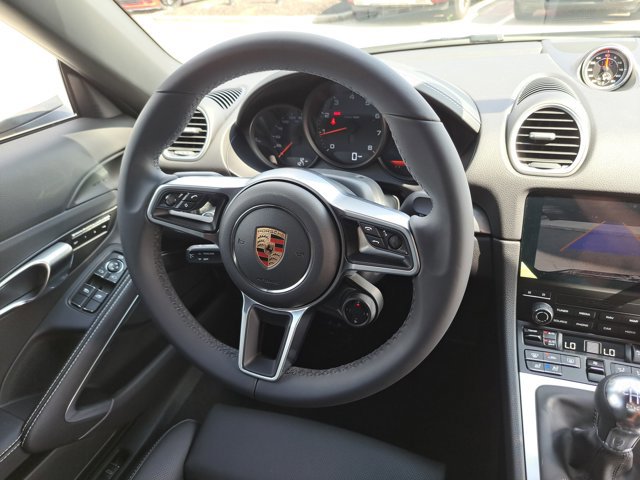 New 2025 Porsche 718 Boxster image 17