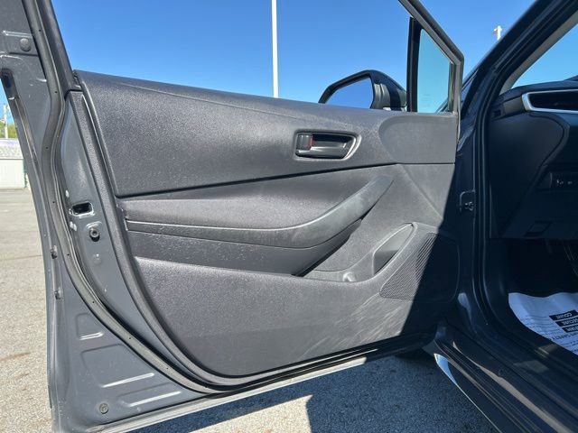 Used 2024 Toyota Corolla LE AWD/4WD image 10