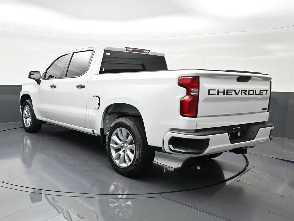 Used 2020 Chevrolet Silverado 1500 Custom w/ Custom Value Package RWD image 3
