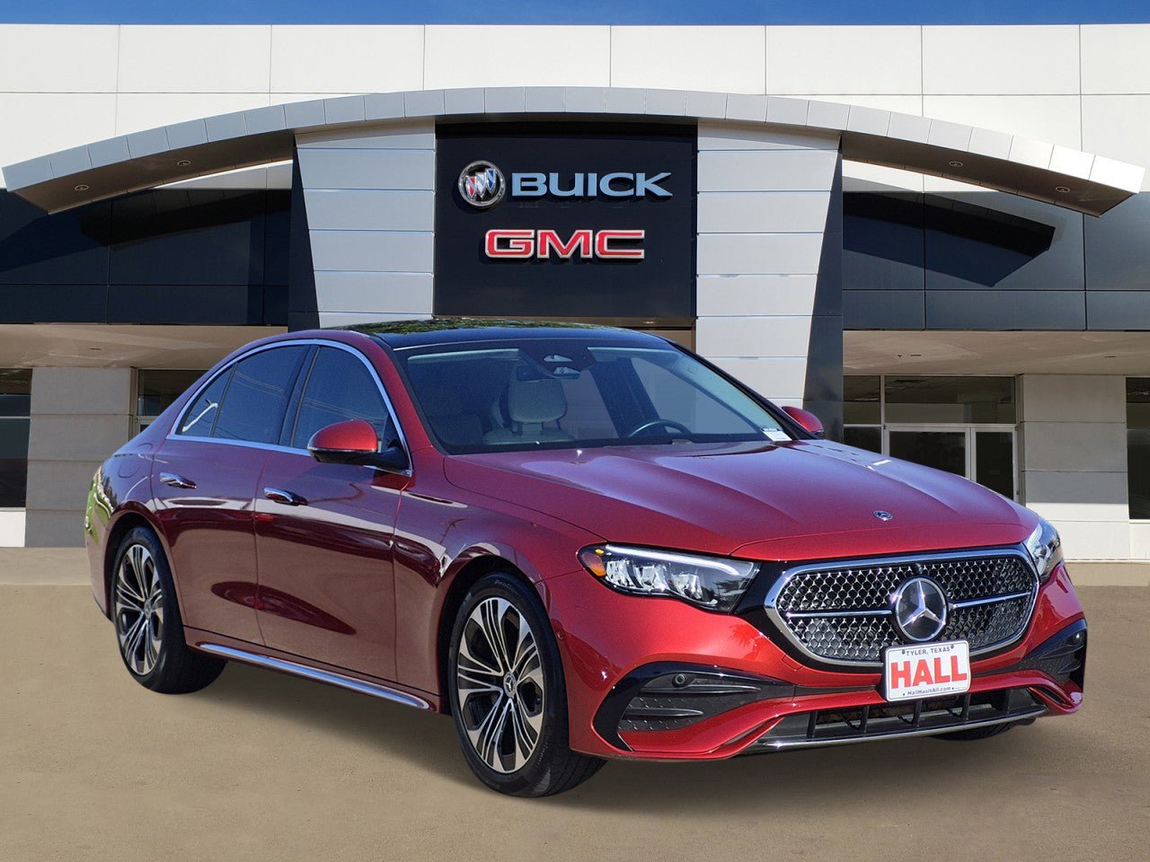 Used 2024 Mercedes-Benz E 350 4MATIC Sedan image 1