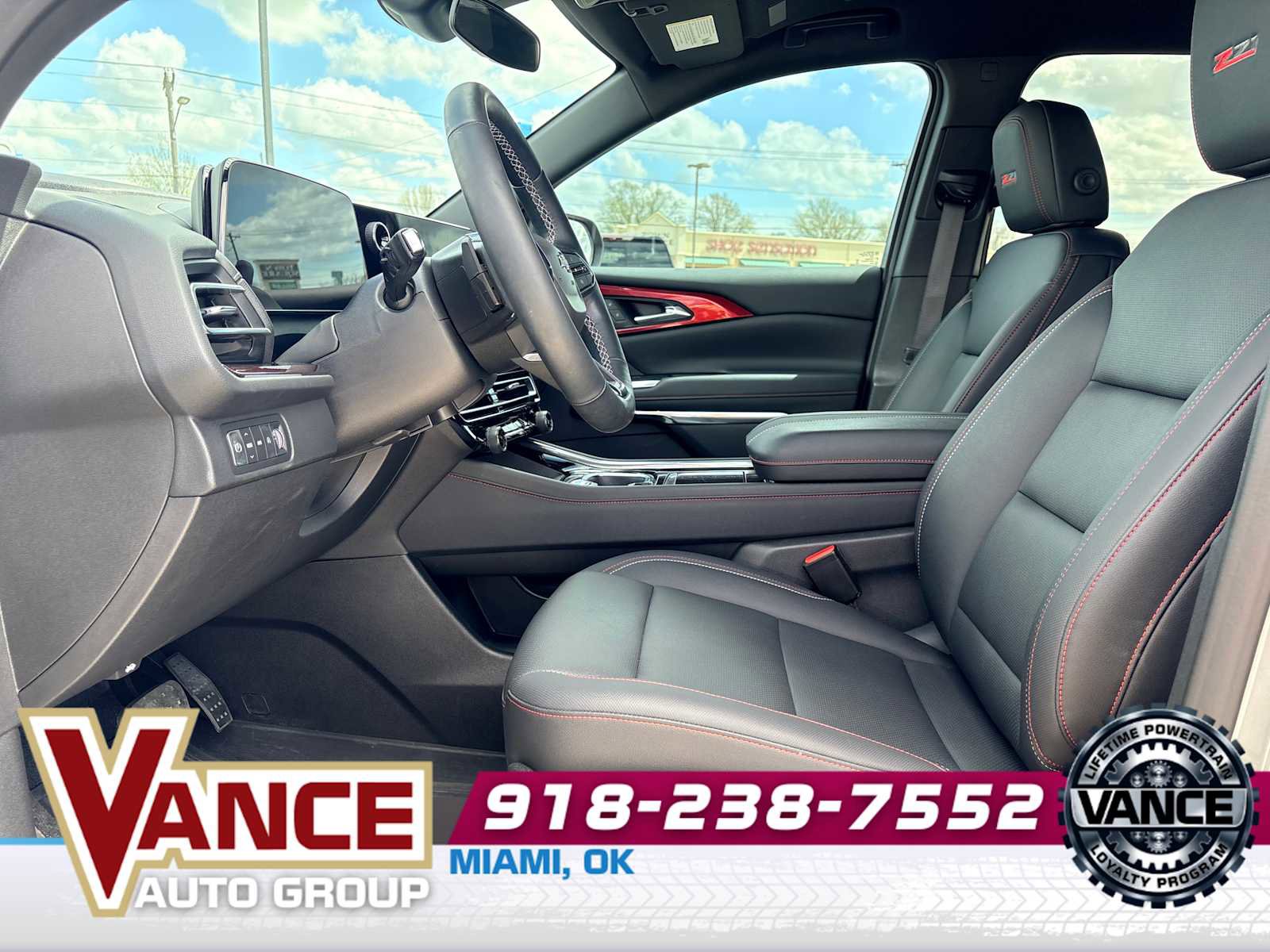 Used 2024 Chevrolet Traverse Z71 w/ LPO, Floor Liner Package image 12