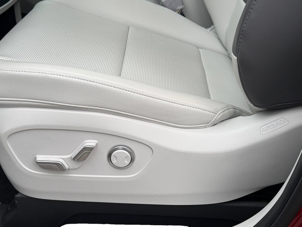 New 2026 Hyundai Ioniq 9 SEL AWD/4WD image 17