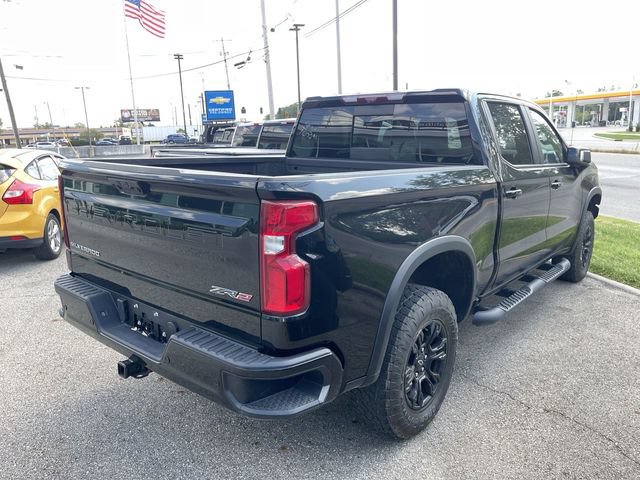 Used 2023 Chevrolet Silverado 1500 ZR2 w/ Technology Package AWD/4WD image 9