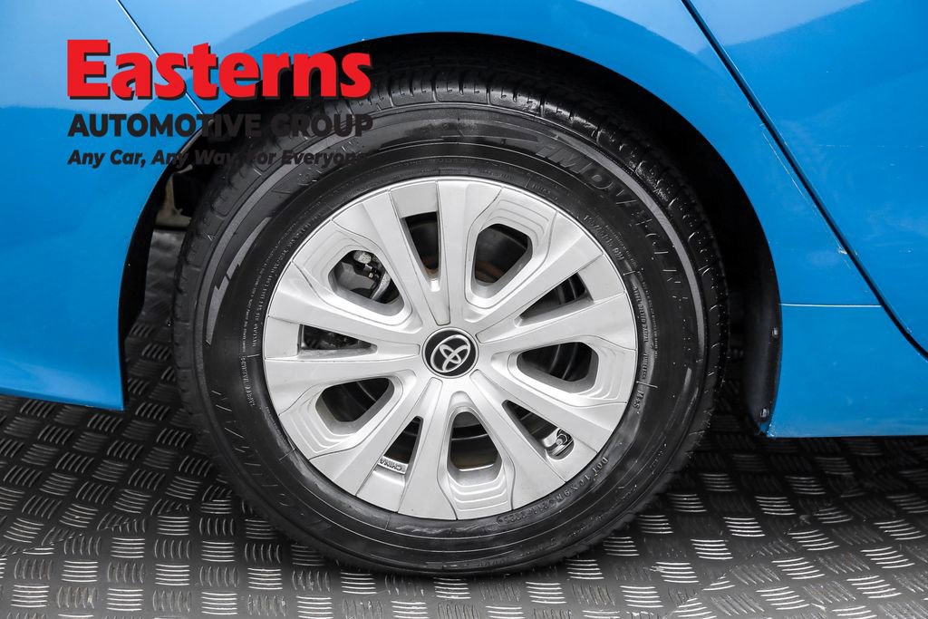 Used 2021 Toyota Prius Prime XLE w/ Carpet Mat Package (TMS) image 27