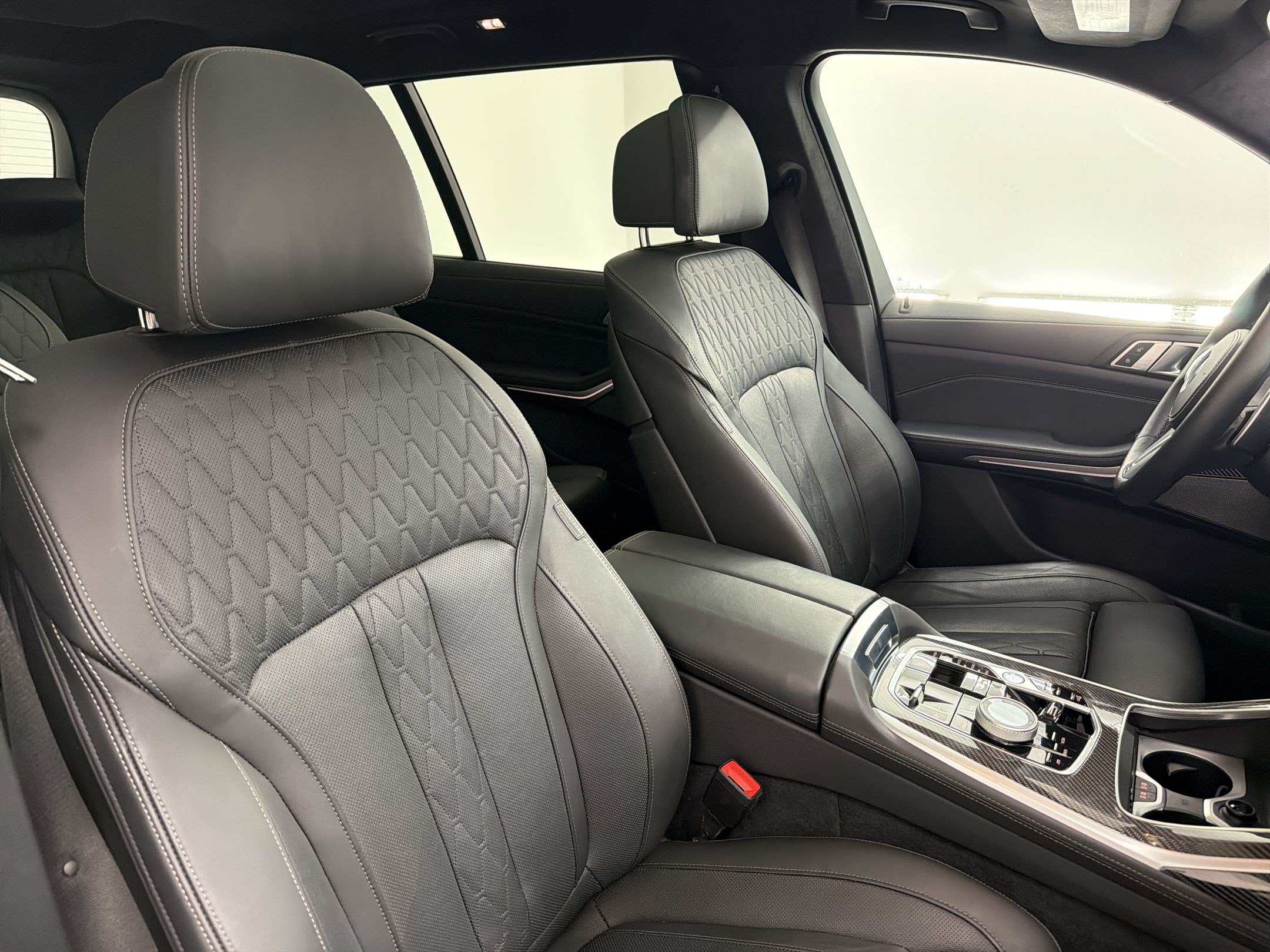 Certified 2024 BMW X7 M60i w/ Executive Package AWD/4WD image 30