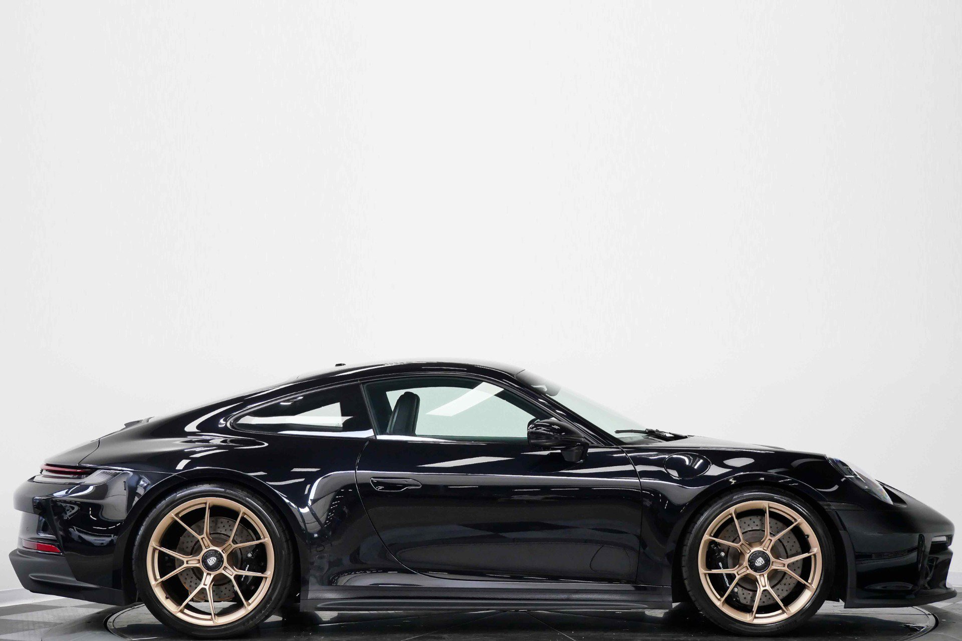 Used 2022 Porsche 911 GT3 RWD image 2