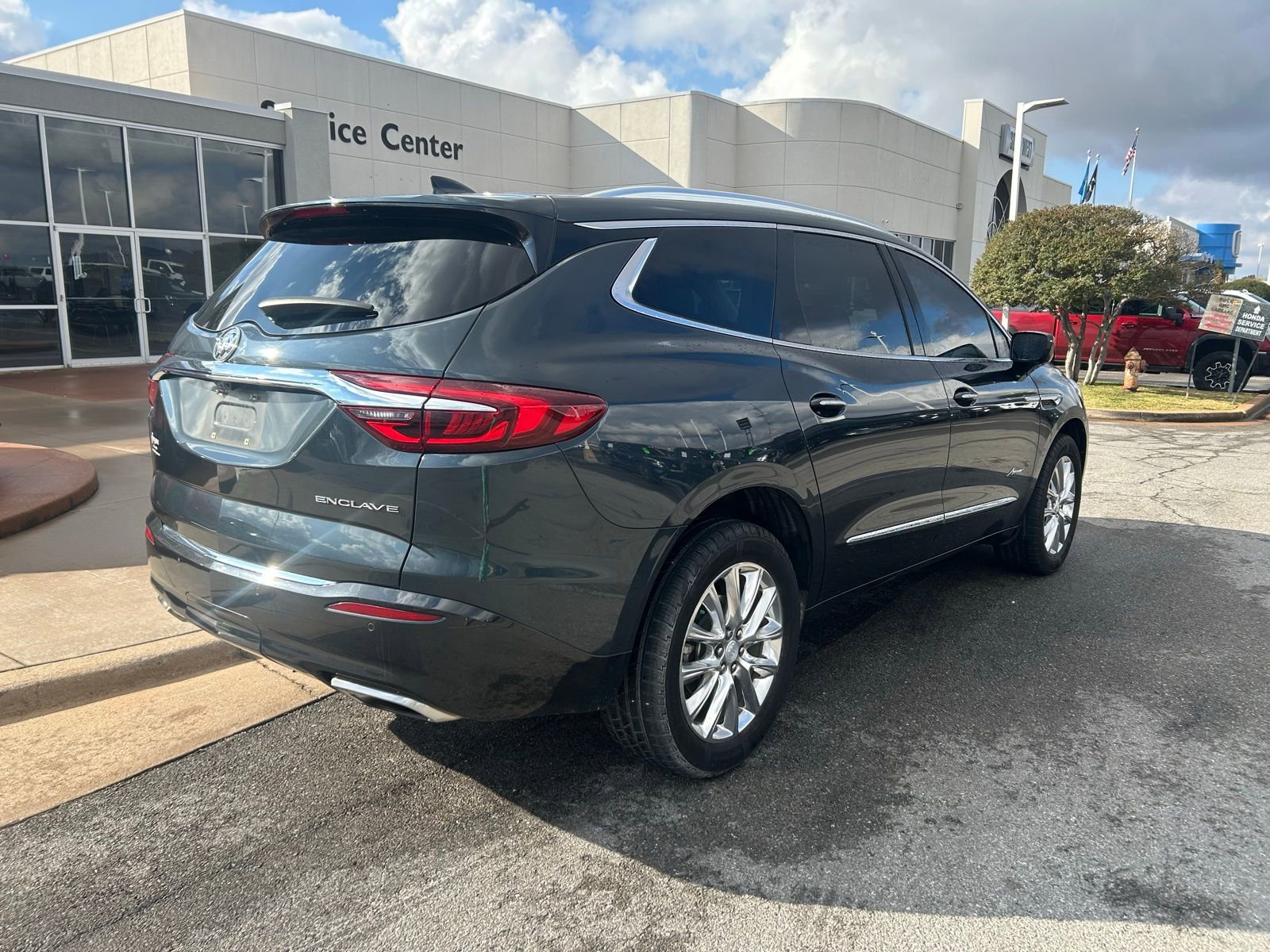 Used 2019 Buick Enclave Avenir w/ Avenir Technology Package image 7