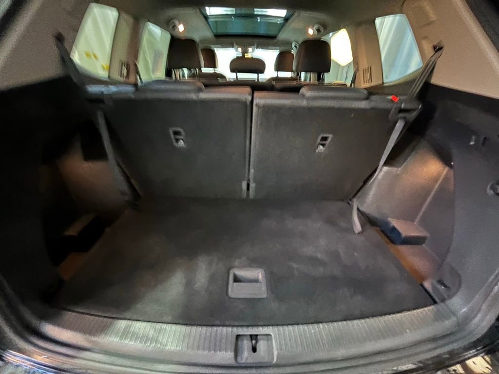 Used 2019 Volkswagen Atlas SEL Premium image 28