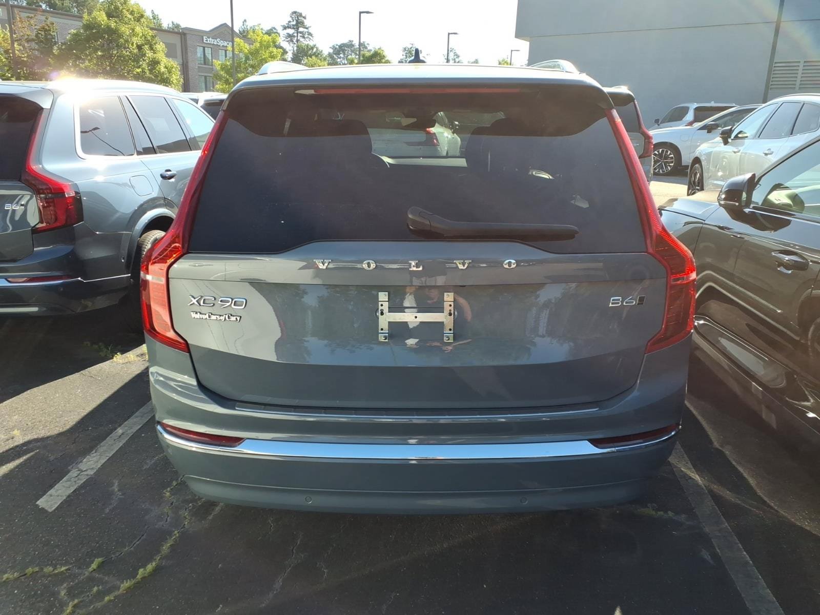 Certified 2023 Volvo XC90 B6 Plus w/ Protection Package Premier AWD/4WD image 6
