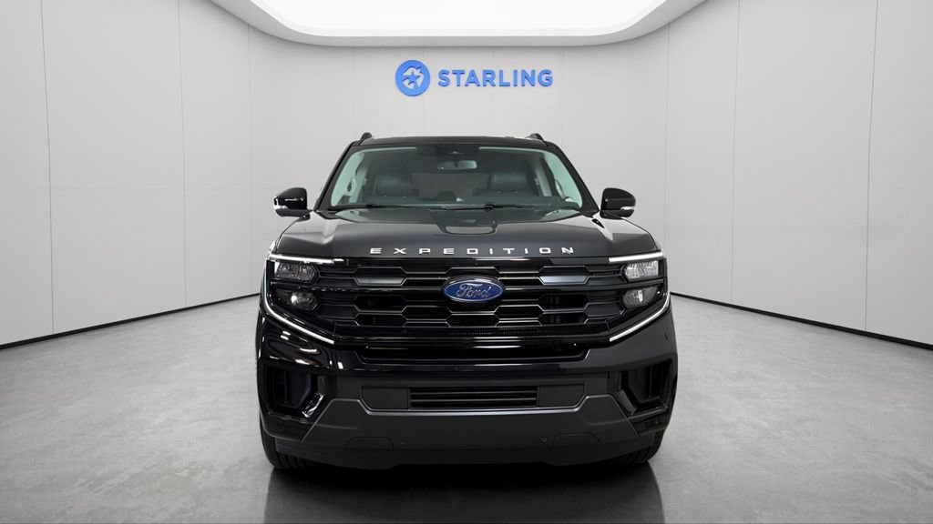 Used 2026 Ford Expedition Active RWD image 15