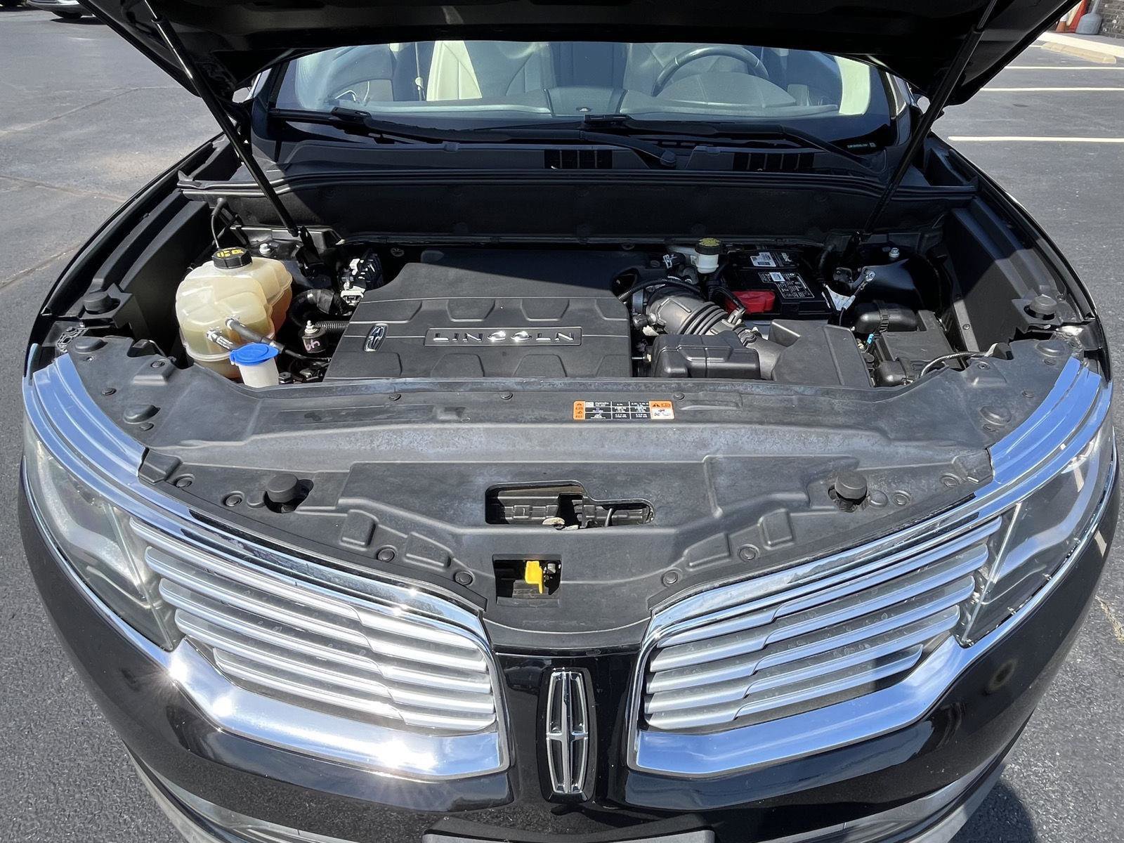 Used 2017 Lincoln MKX Select w/ Select Plus Package image 29