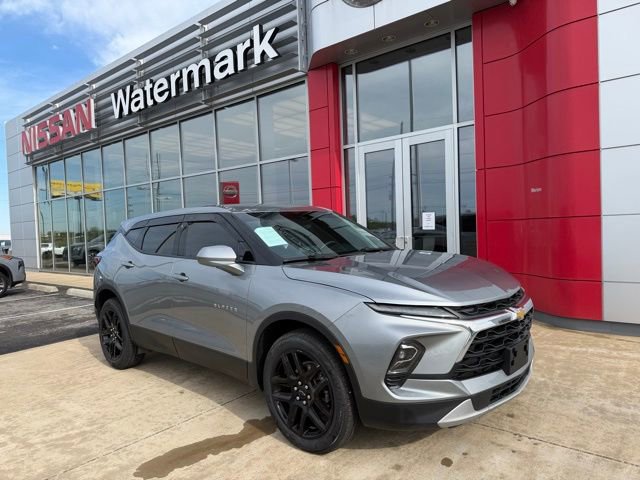 Used 2023 Chevrolet Blazer LT FWD image 1