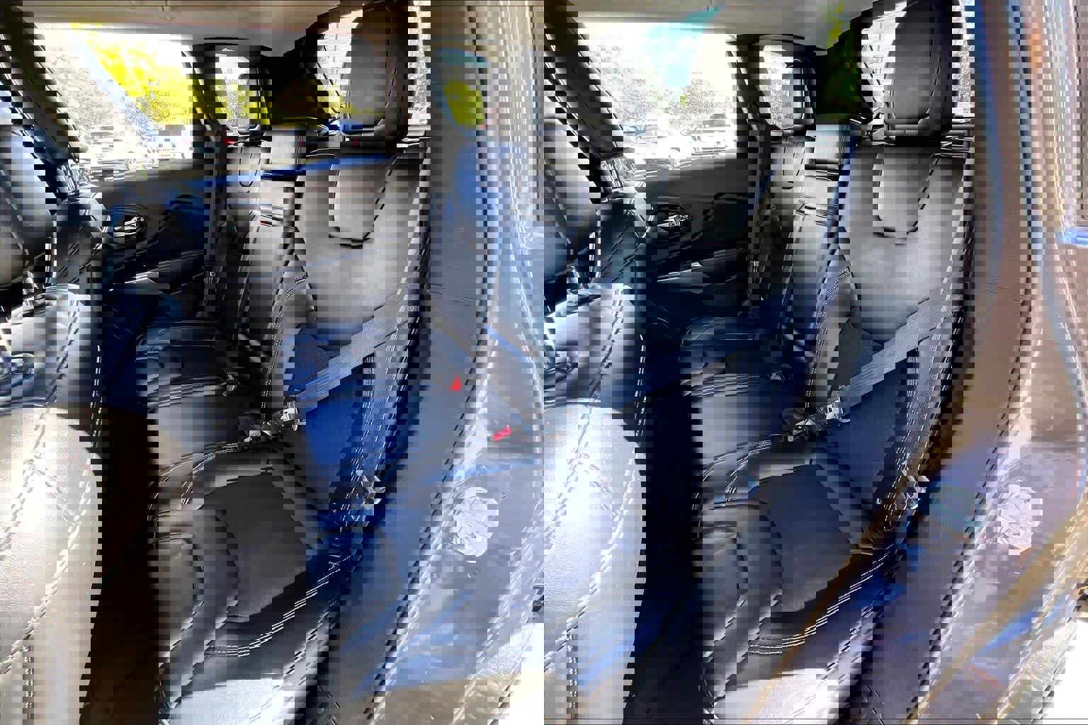 Used 2019 Jeep Cherokee Latitude Plus image 20