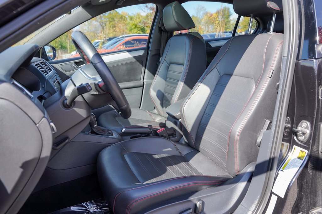 Used 2014 Volkswagen Jetta GLI Autobahn image 16