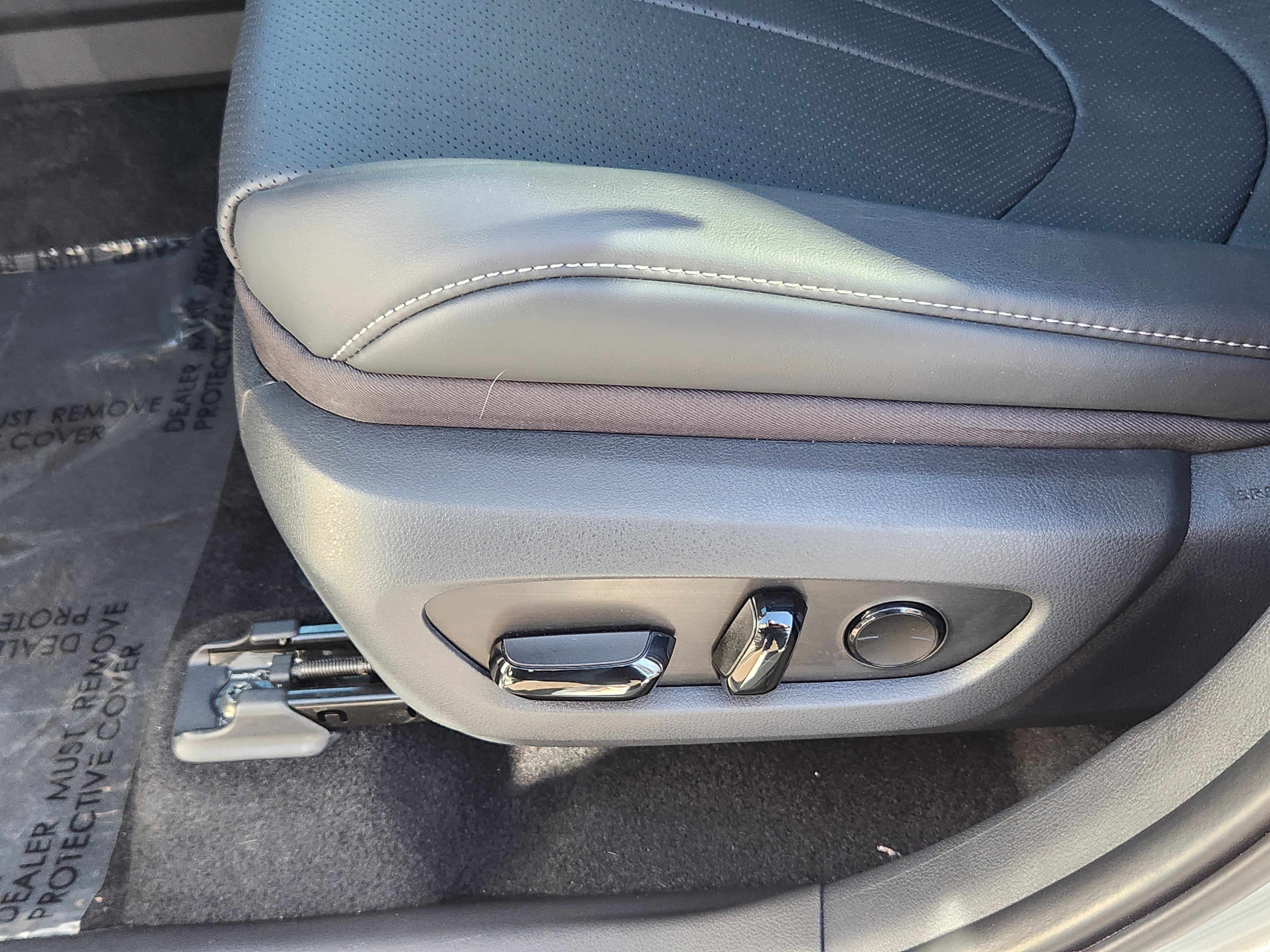 Used 2025 Lexus TX 500h AWD w/ Technology Package image 15