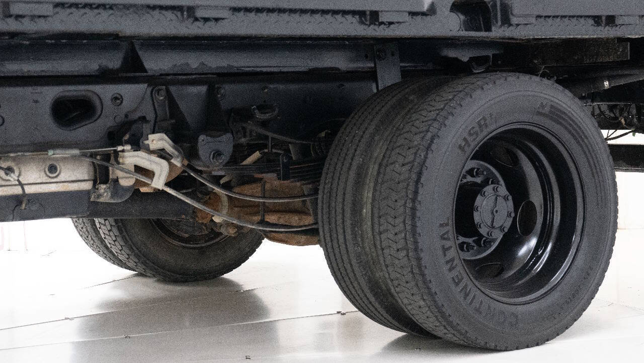 Used 2018 Ford F550 4x4 Regular Cab Super Duty image 66