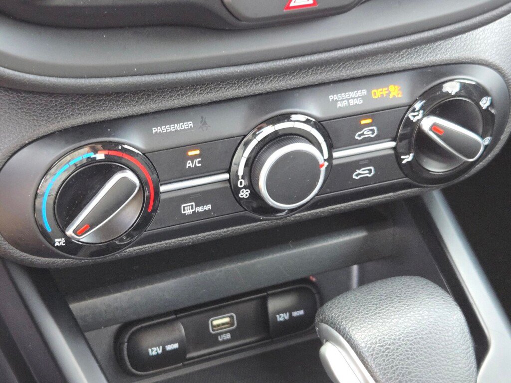 Used 2024 Kia Soul LX w/ Option Group 015 FWD image 14