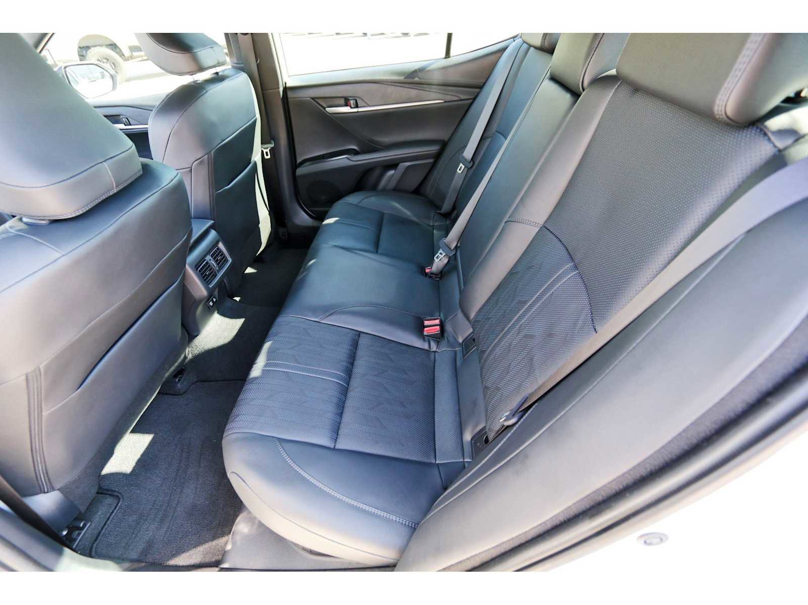 Used 2025 Toyota Camry XSE image 12