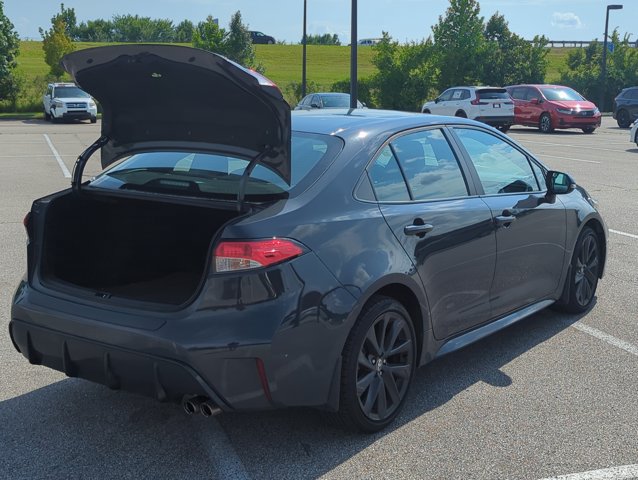 Used 2023 Toyota Corolla SE w/ SE Premium Package FWD image 8