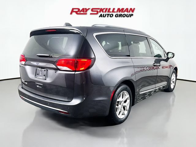 Used 2019 Chrysler Pacifica Touring-L Plus w/ Advanced Safetytec Group FWD image 7
