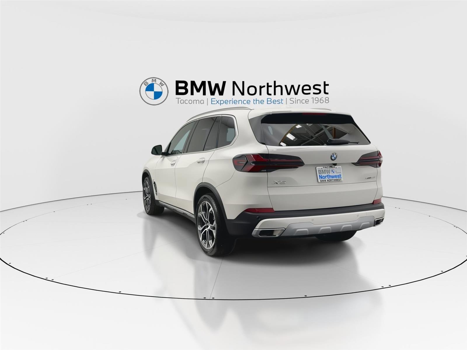 New 2026 BMW X5 xDrive40i w/ Climate Comfort Package AWD/4WD image 13