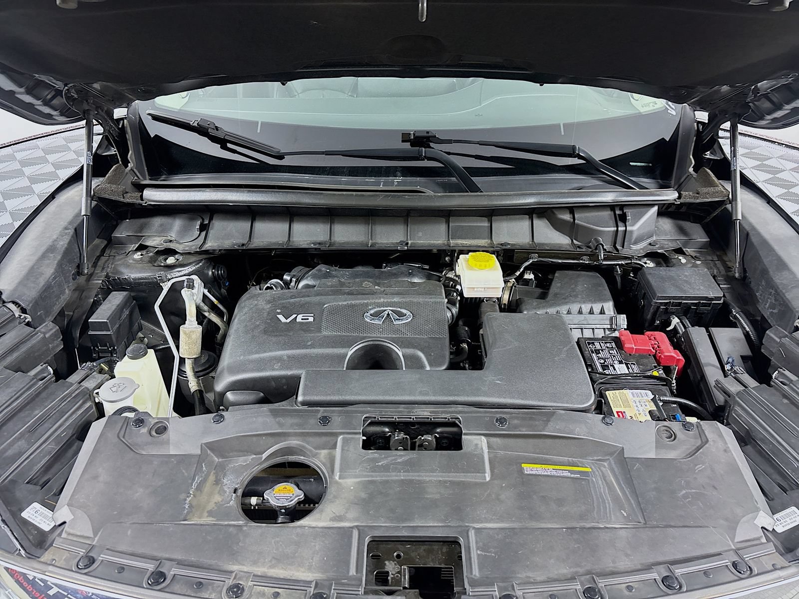 Used 2023 INFINITI QX60 Luxe w/ Performance Audio Package FWD image 33