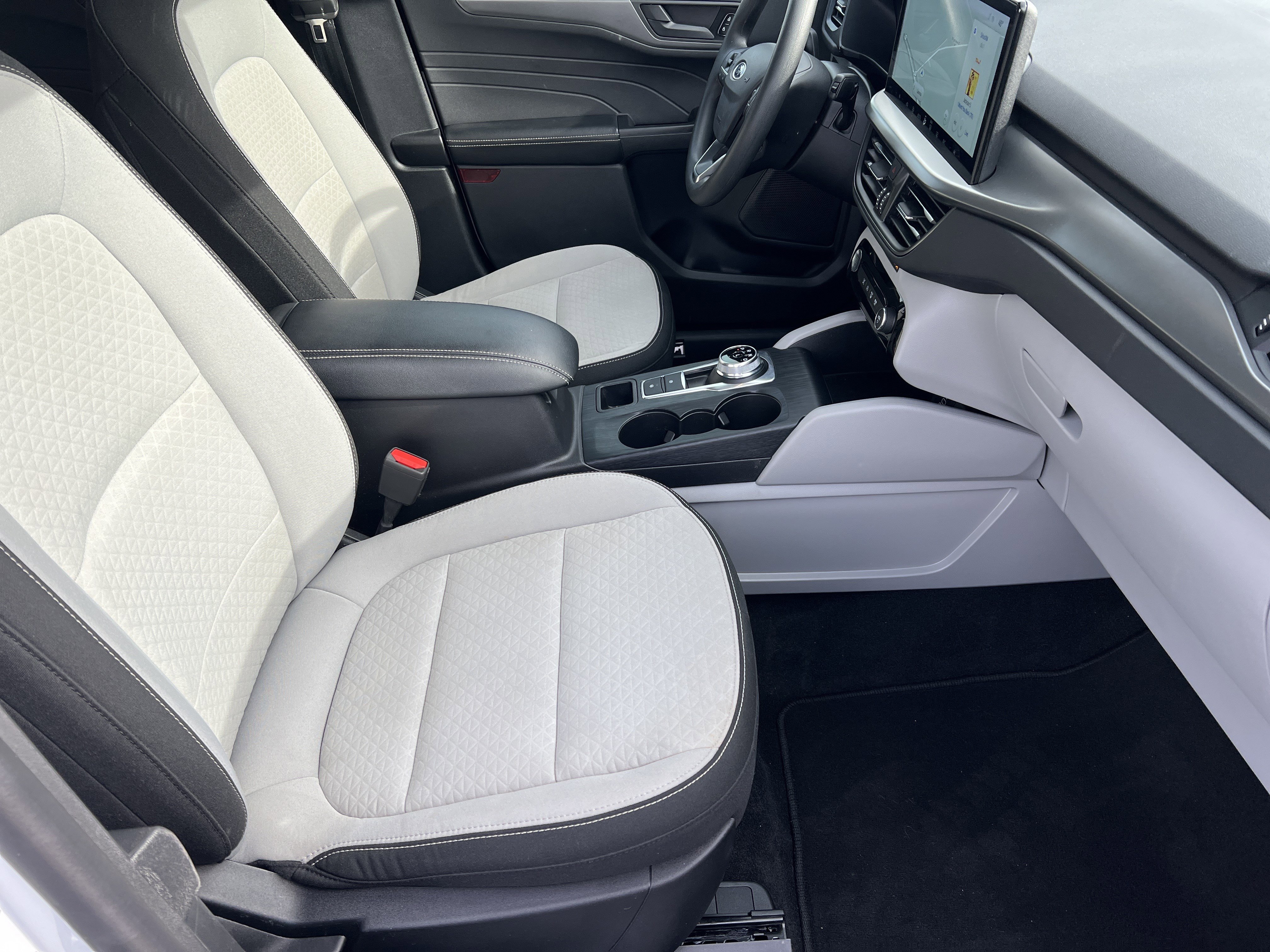 Used 2025 Ford Escape Active w/ Tech Pack #1 image 13