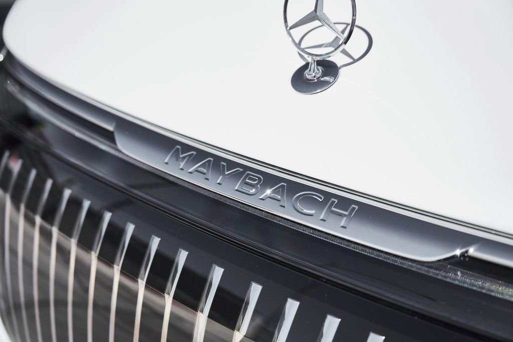 Used 2025 Mercedes-Benz Maybach EQS 680 4MATIC image 9