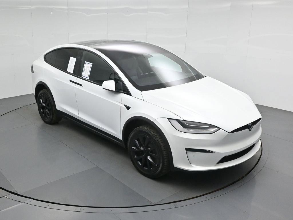 Used 2022 Tesla Model X image 34