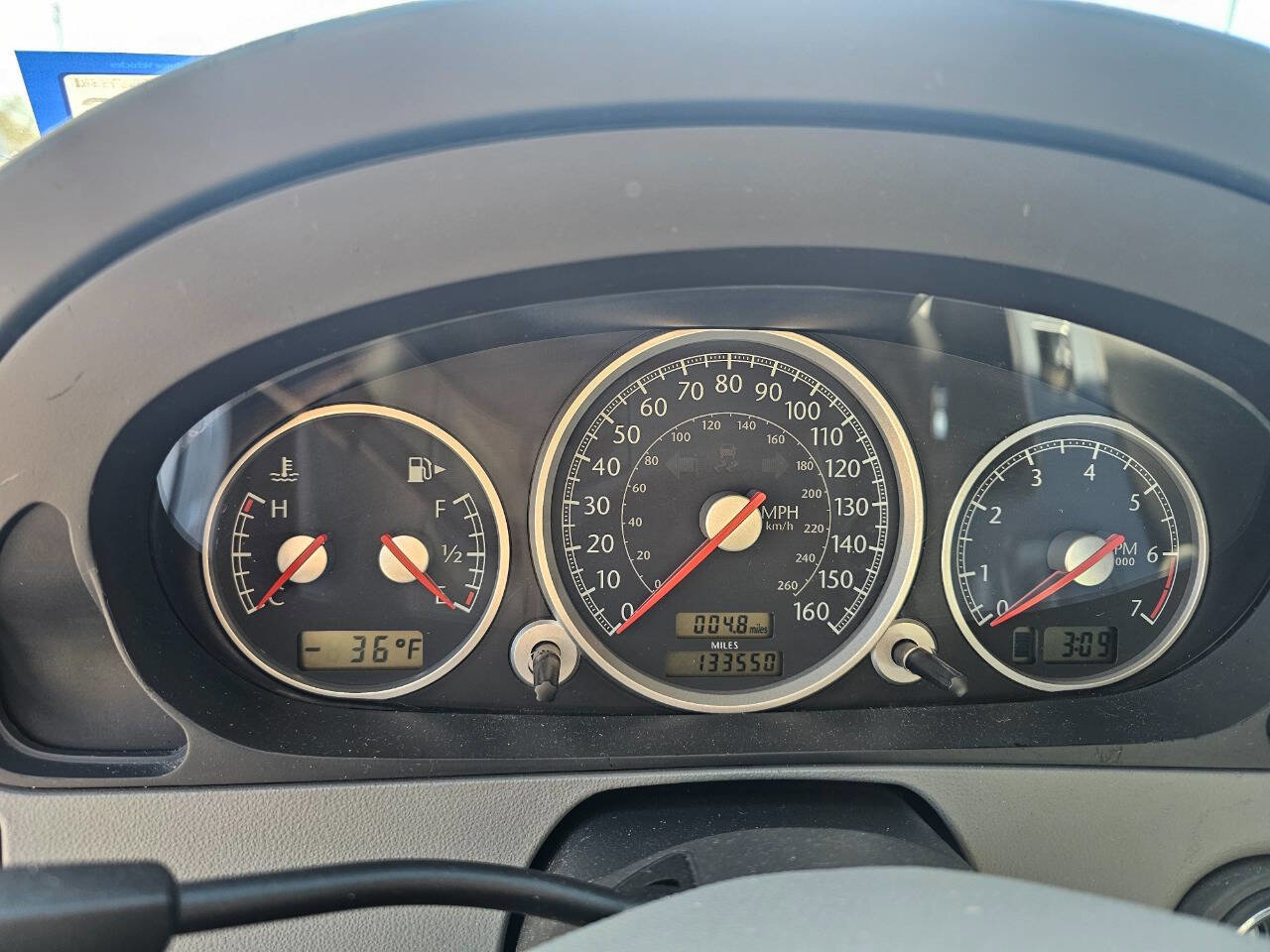 Used 2006 Chrysler Crossfire Limited image 9