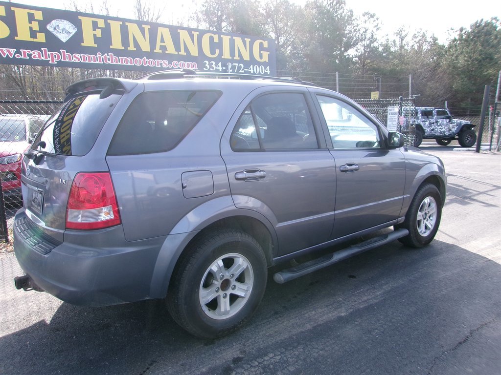 Used 2005 Kia Sorento EX image 9